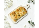Focaccia met verse rozemarijn